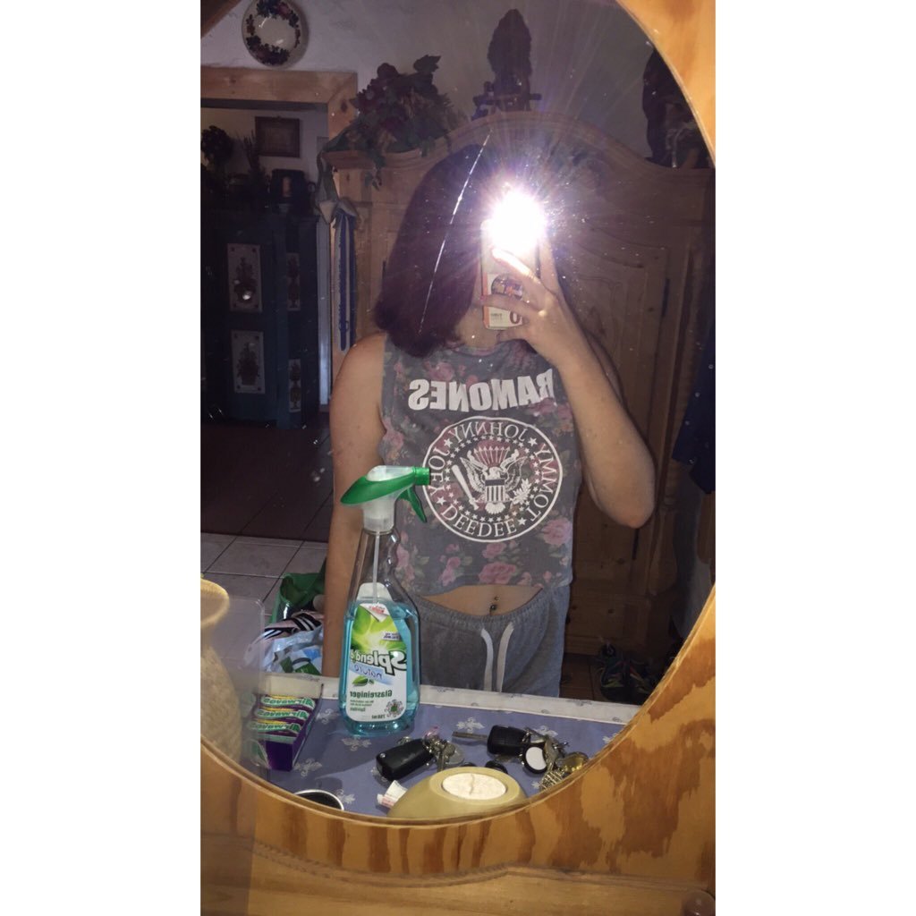 princess_andyy's profile picture. →sc:andy_andy2002 ↪Instergram: andlyy15