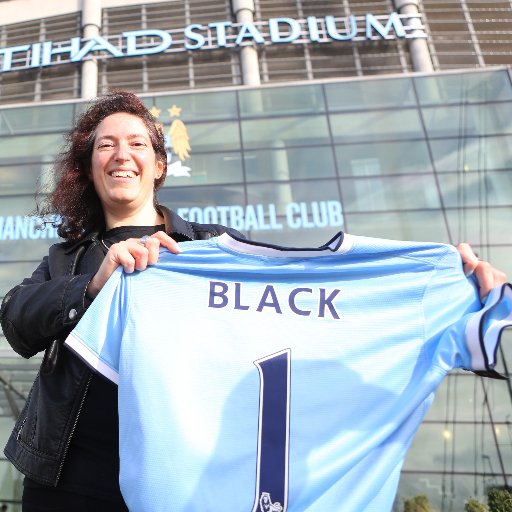 music lover -metal,rock,pop,classical,country,opera! Scifi/Fantasy fan. MCFC Seasoncard Colin Bell Blk 322. Skin/Red White & Blues/Myke Gray web/merch girl.