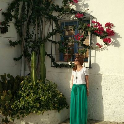 mcanalestol's profile picture. Trader #RTB y apasionada del #marketingdigital, #SEO, #SEM, tendencias #online, la #música de todo tipo, los sueños, los retos, mi gente y... mi cielo ;)