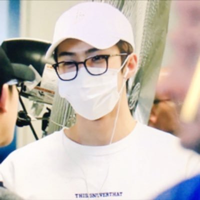 stndup_'s profile picture. 2001