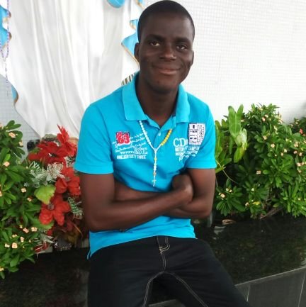 I'm a die heart fan of Manchester United Football club, A student from Bsu Makurdi Benue State Nigeria.