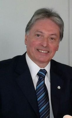 Ex presidente del Colegio de Contadores de Uruguay. Ex Vicepresidente de Des. Profesional de la Asociación Interamericana de Contabilidad. Director de CJPPU.