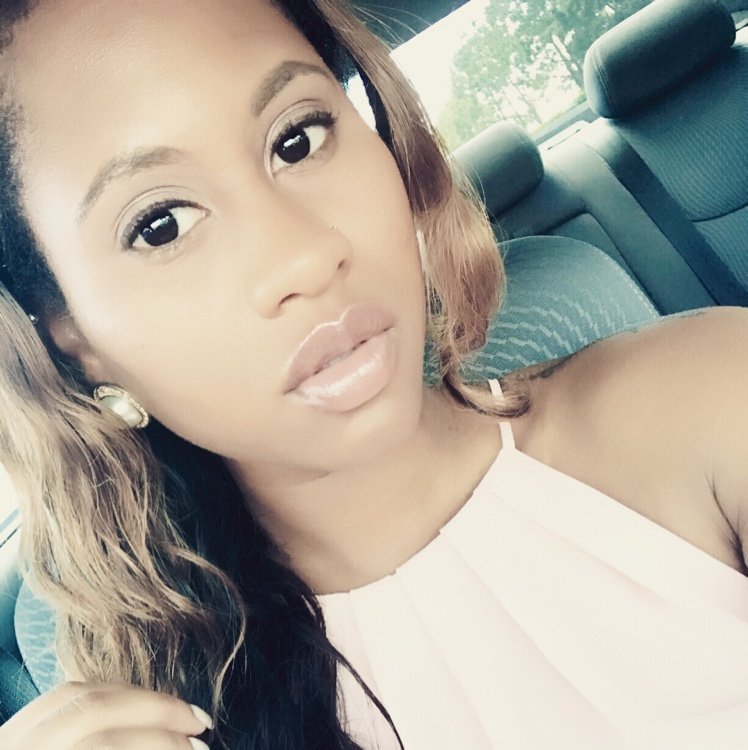 _bri_antoinette's profile picture. 