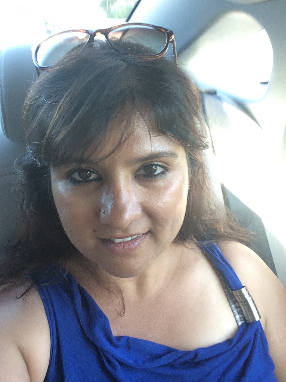 Hindo_Ana's profile picture. Public Relations Specialist, animal lover, book addict, traveller, beach bum, hydrophile, aspiring author