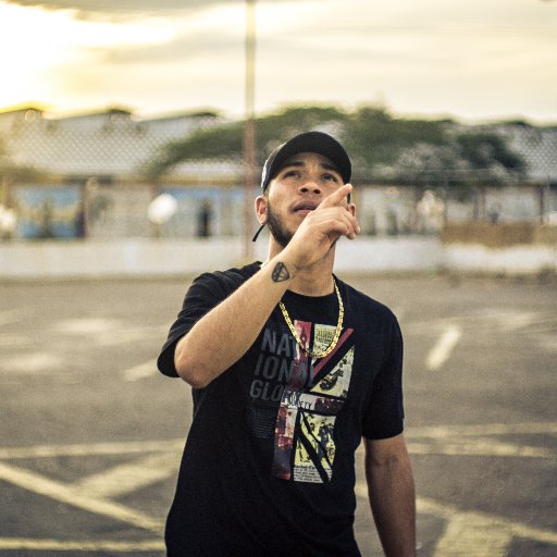 Adolfozvla's profile picture. Músico independiente/Compositor🎤🎧 Ig; AdolfoJzg