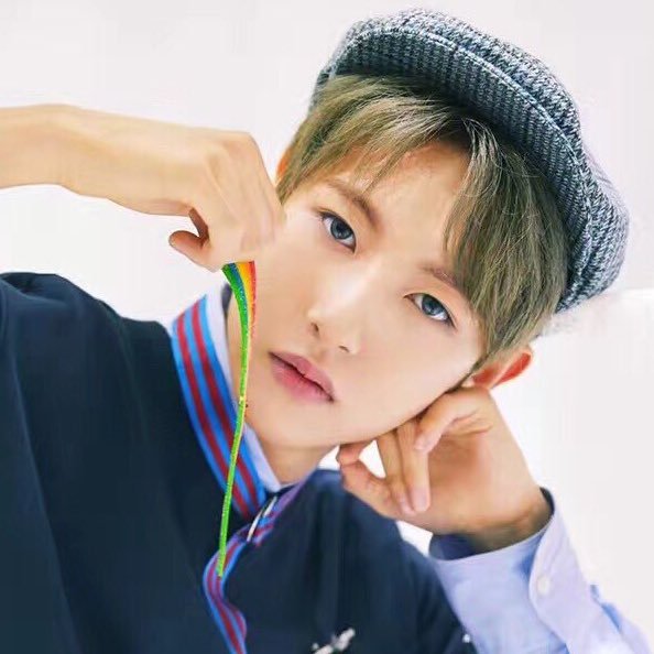 pics, gifs and translations of renjun ❣️#런쥔