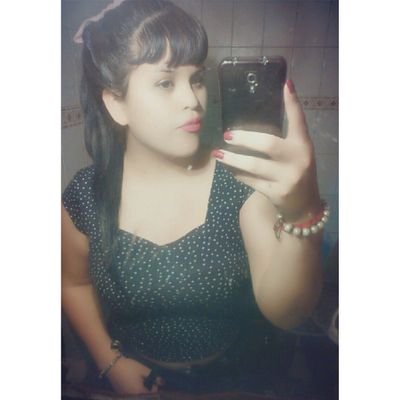 Canseriana♋|18 años| Vivir con fuerza ,locura y libertad! Hincha del mas Grande Boca Juniors💙💛💙
Snap ➡Sofii _Galvan18👻