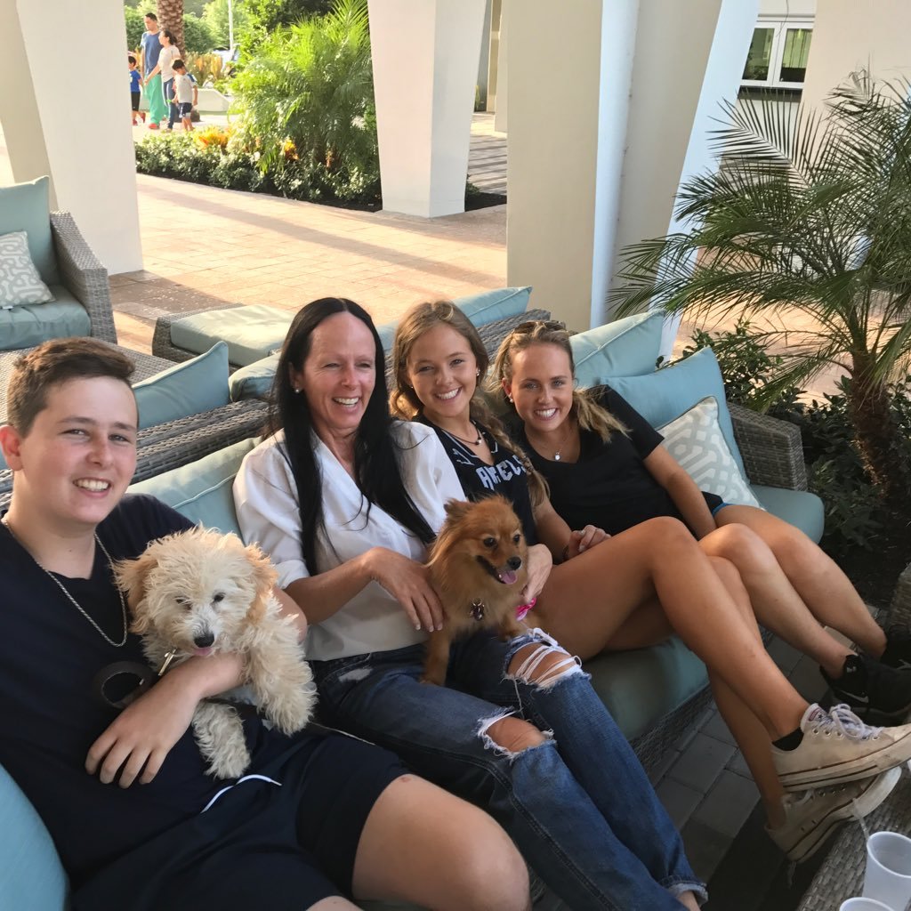 SternGCM's profile picture. ❤️Mom | Nurse❤️