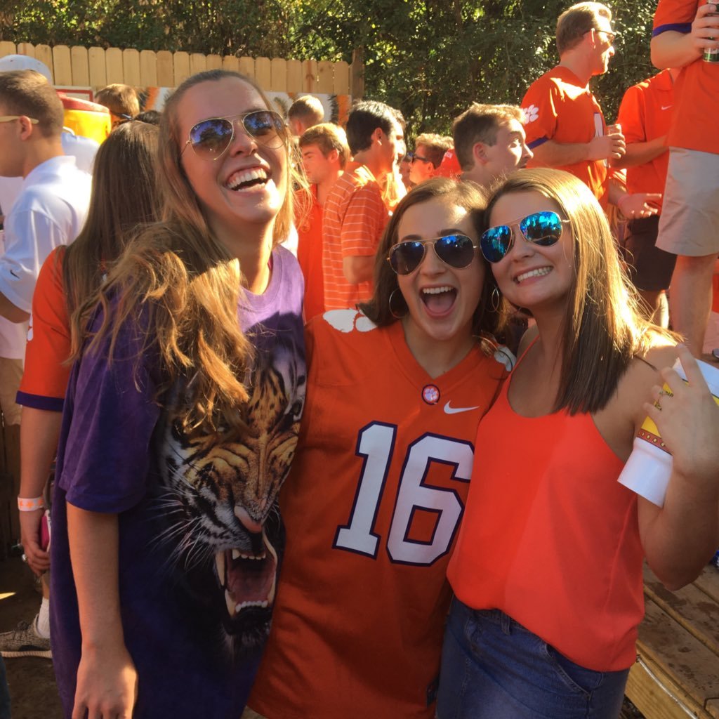 Maddielukens's profile picture. 