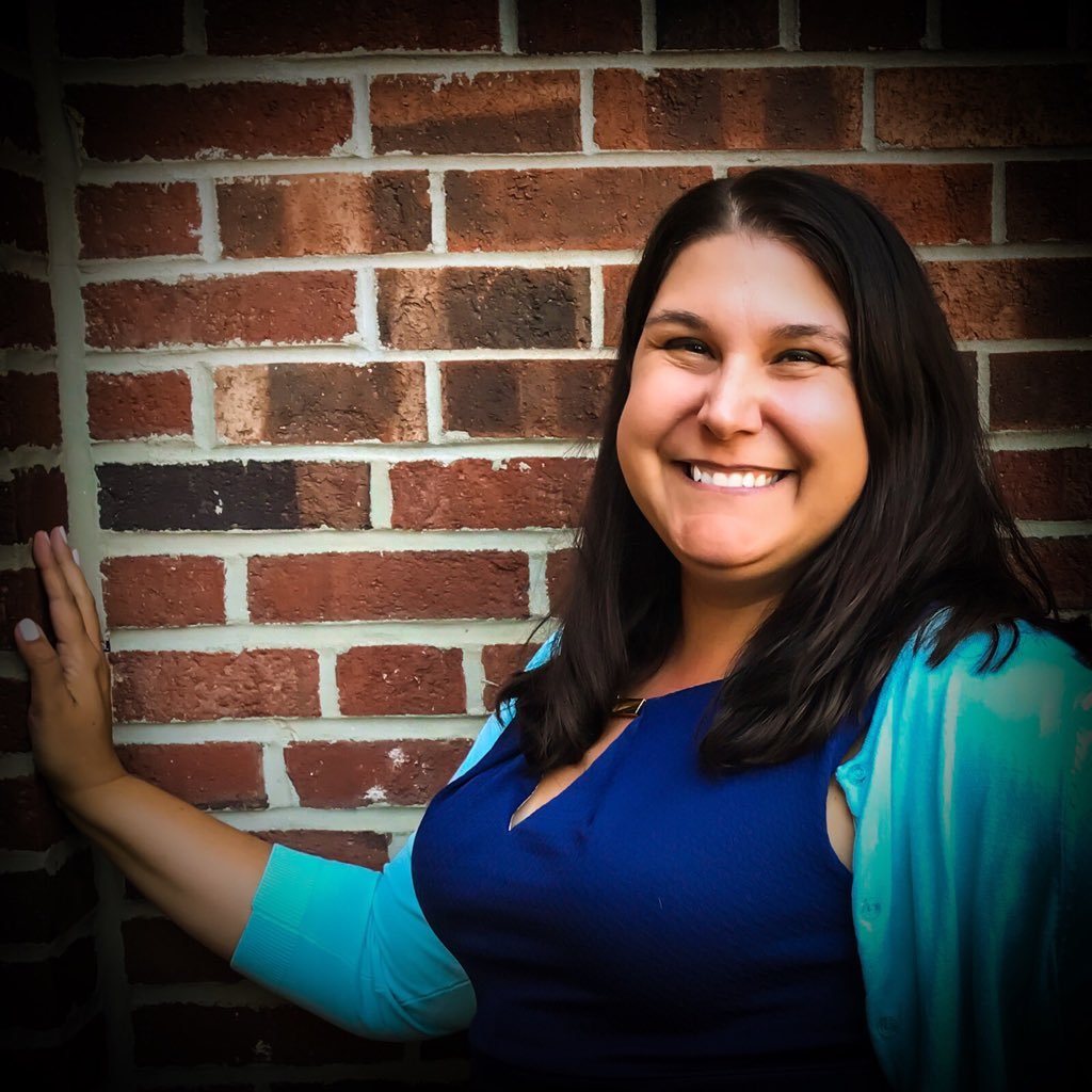 LoftyLibrarian's profile picture. 