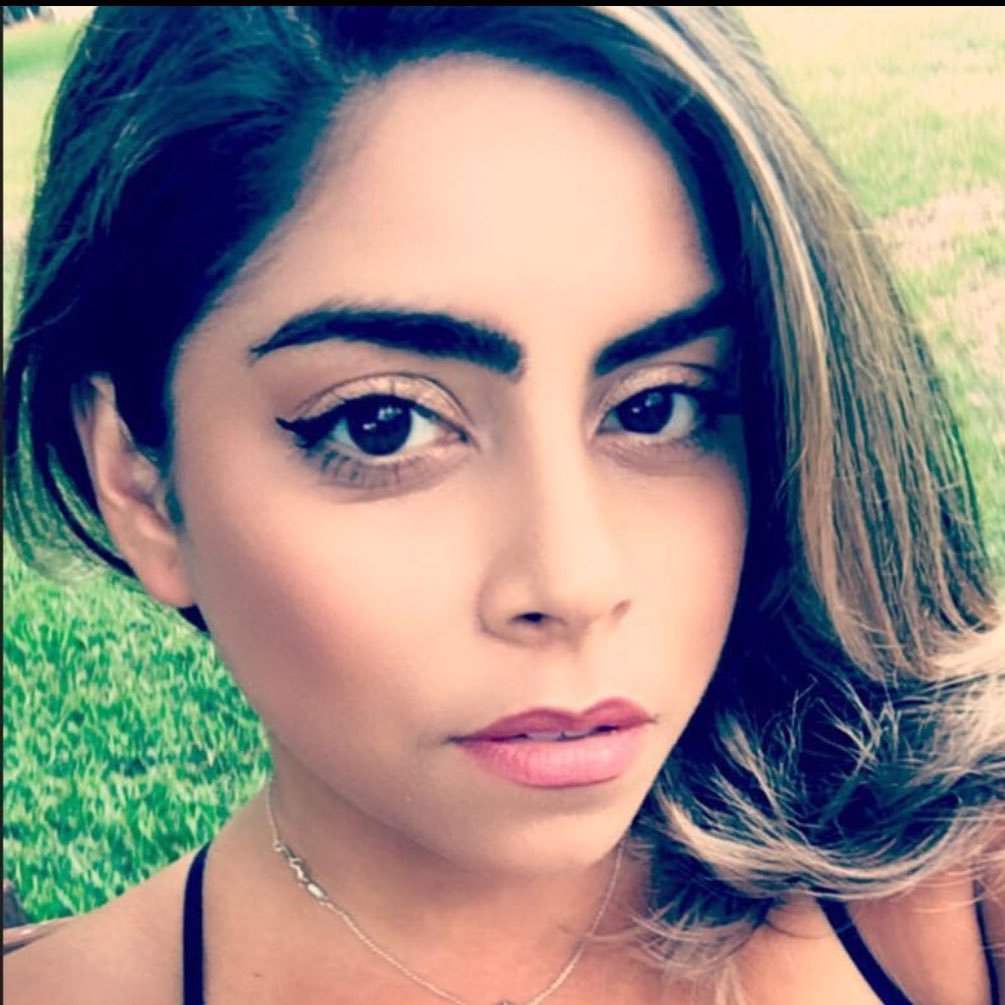 I stopped waiting for a light at the end of the tunnel, I lit that bitch myself
5'1 with a 6'2 attitude #Colombiana #JerseyGirl #mommy #travel #foodie #producer