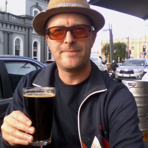 Manuka Honey sensory specialist, cricket saddo. Former wine/beer writer, former Lord's dressing room monkey, cricket umpire, punk, metal, cats, vinyl, honey.
