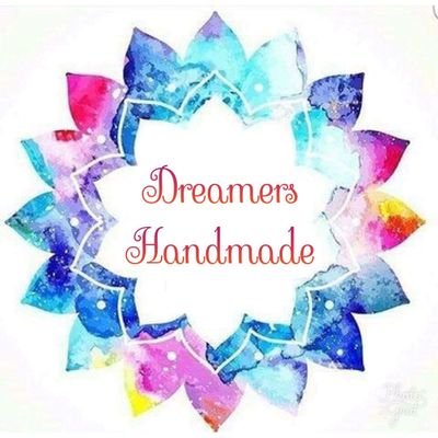Dreamers Handmade is composed of 7 different artsy soul. we to create. we enjoy making different things.