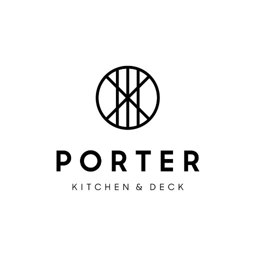 PORTER Kitchen & Deck features classic American cuisine in an elegant and relaxed setting on the Chicago River.