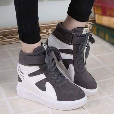 Mian12640259's profile picture. 