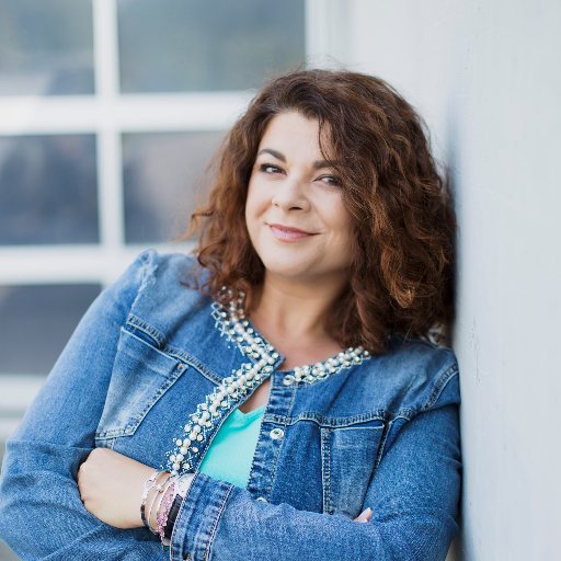 claudiadpgmbh's profile picture. I help type A midlife professionals transition their careers FAST & with 0 DOUBTS| 🌏 Digital Services | ICF Certified Professional Coach | Lead Your Career 🔥