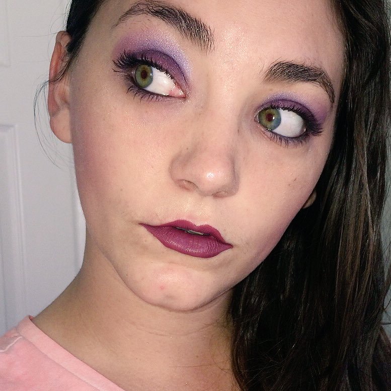 thinlipsbighips's profile picture. 🌞27 ♊️ Cali born🥑 Orlando 🚀 Baltimore☀️Musician, book junkie, thicc 💜