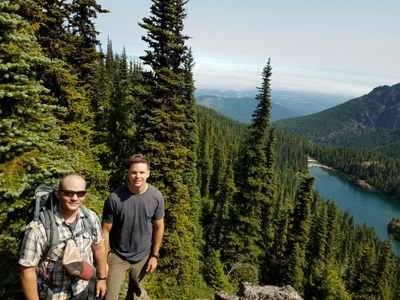 elshming1's profile picture. 