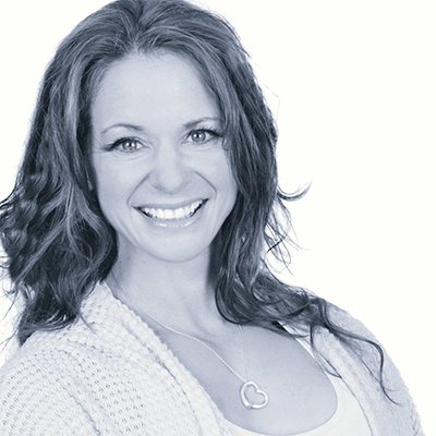 RUTH HOPKINSON An artist, a Collegiate Rower, a Personal Trainer/Fitness Competitor and fully licensed Victoria real estate agent.
