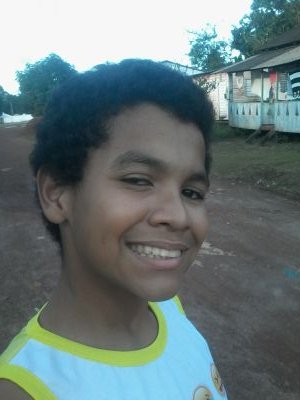 Bem eu gosto de perde o tempo com bobagens, não ligo para opiniões dos outros, tenho bastante amigos e curto essa minha vida pq e só ela não tem outra.