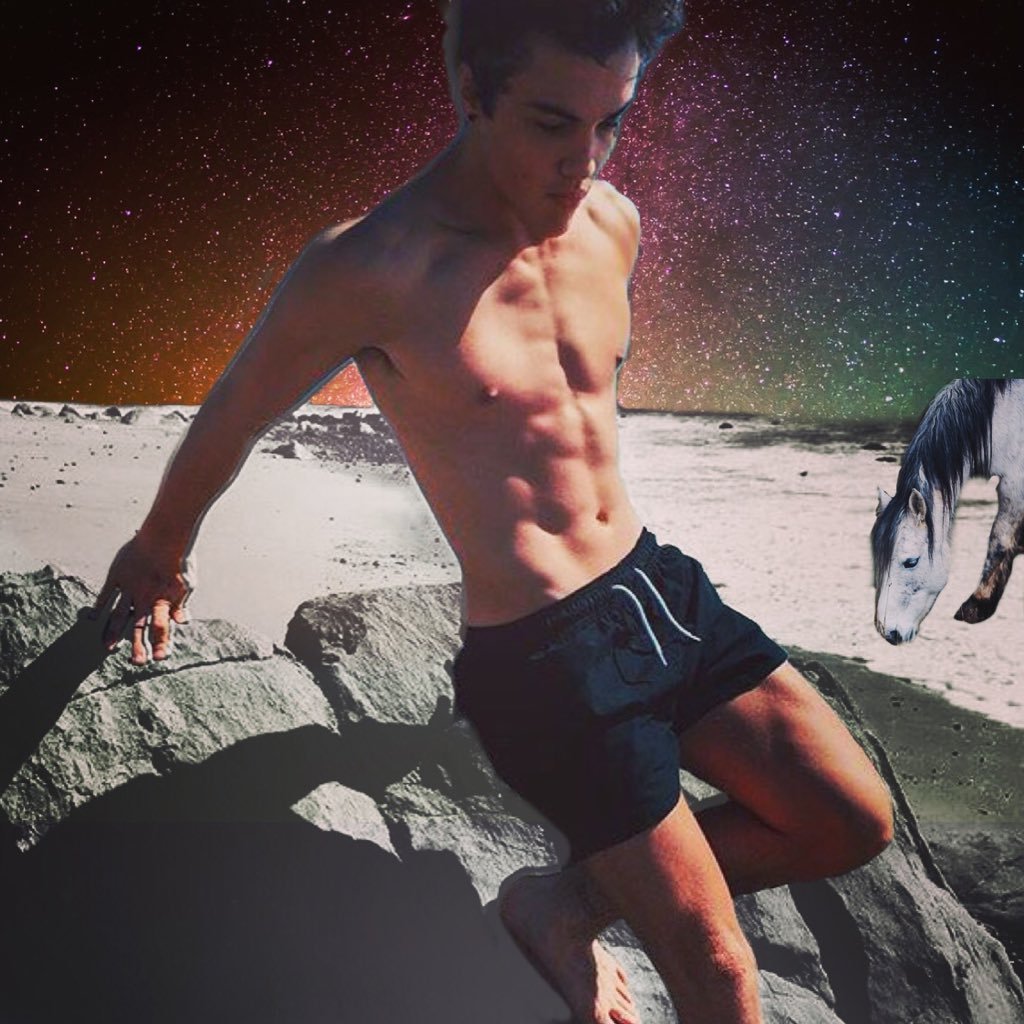 ChiselChinTwins's profile picture. Just a Long Lost Soul, with a love for some twins