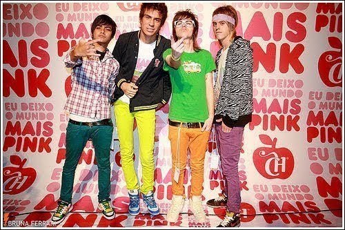 Um FC dedicado a @rockrestart , sou MENINO ok ? @Wilson_Munhoz !