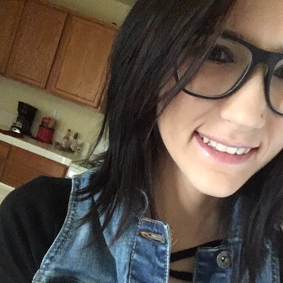 courtnie_annie's profile picture. Hi my name is Courtnie, Im 25 years old and im a total game freak! I just love playing video games 24/7....Theres not one game i would not wanna try!