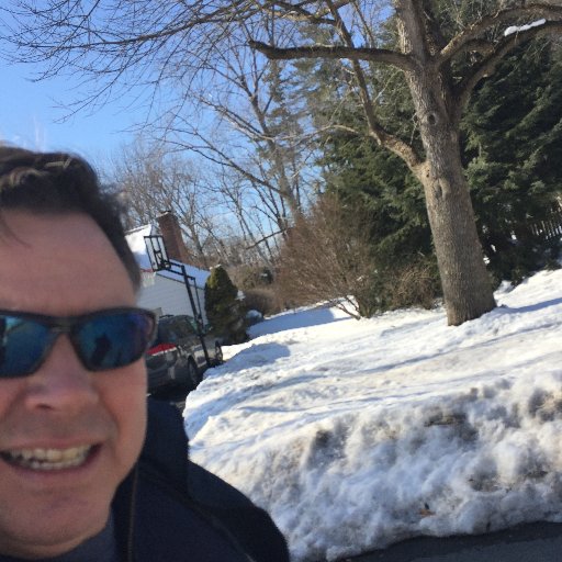 tomlynch4's profile picture. 