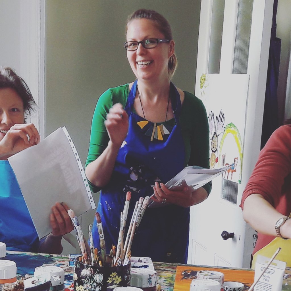 be_in_art's profile picture. Helping you to rediscover the joy of making art! | As featured in Muddy Stilettos