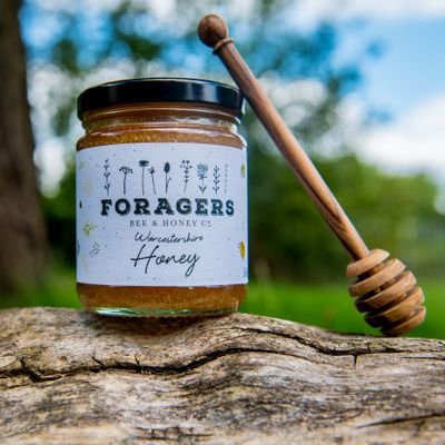 Foragers Bee & Honey Co. Working with nature to produce award-winning #Honey. Our #bees forage in the orchards, fields & hedgerows of rural #Worcestershire. 🐝