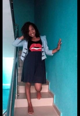 valeriemildred9's profile picture. 