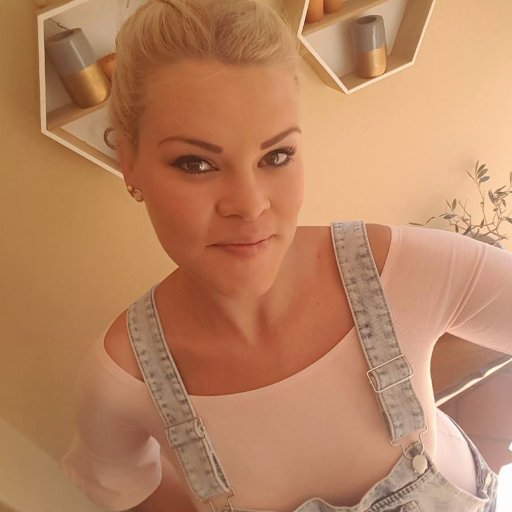 LiezlvanDW's profile picture. Team Manager - IT Recruitment 
IMPOSSIBLE: Only means “I’m possible”