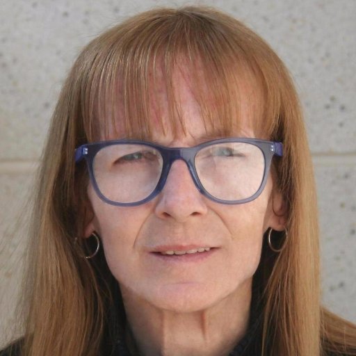 montserrat237's profile picture. 