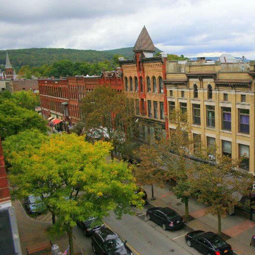 The Rural Law Initiative (RLI) offers legal support and education to entrepreneurs, small businesses, and farmers based in rural Upstate New York.