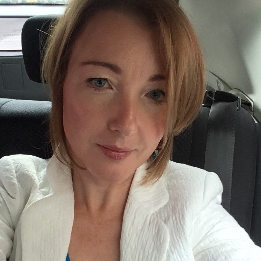 Business Development professional, Bloomberg Media in London. Love running