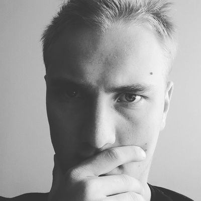 SzymonHojenskis's profile picture. UEFA B

Menadżer Sportowy

Absolwent AWF Katowice

Trenera asystent w Rozwoju Katowice.

Trener w Akademii Rozwoju Katowice.