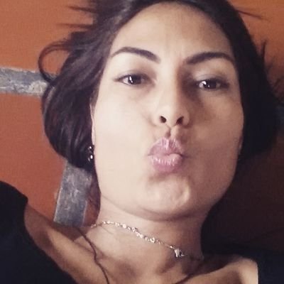 SandraSamya1402's profile picture. 