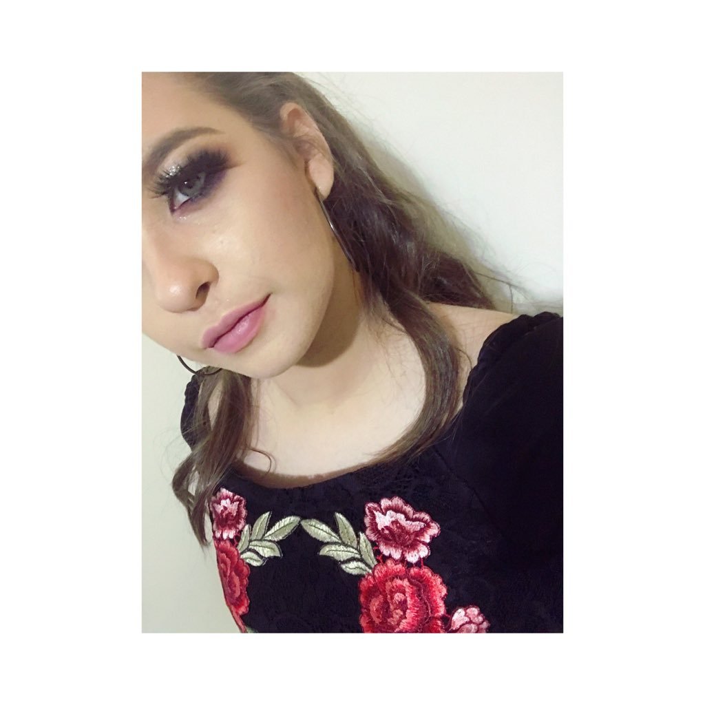 bia_bronzatto's profile picture. BTS ❤️Taehyung ❤️