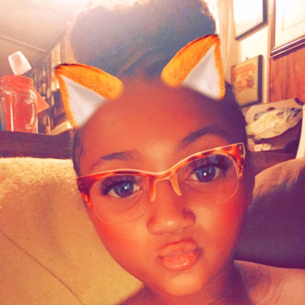 petty 💍💅🏽rude😡 roll my eyes. yo girl is a gymnast 🤸‍♂️ and a queen 👸🏼add me on snap @queen200517 nasty attitude and idgaf what u think 💭