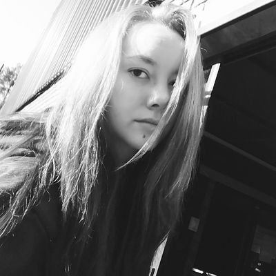 michq4linq17's profile picture. Me.. 🙃 
Just me 😁