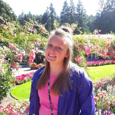 tessarooni_'s profile picture. hey