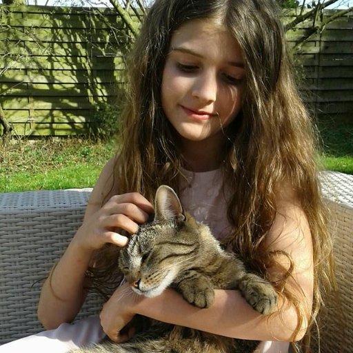 IDeceuninck's profile picture. hai allemaal volg effe me musically acc isaura.ly en me IG isaura dec