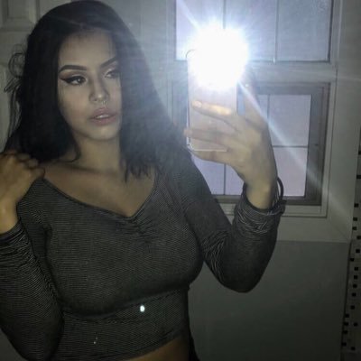 ciel_ladouceur's profile picture. Lit