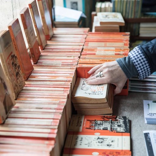 Pop-up secondhand bookshop and venue in a 1930s Parisian bus, only at Ventnor Fringe. See you in 2018!