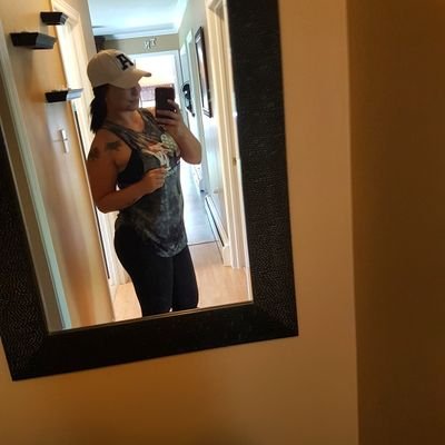 HacheyNaomi's profile picture. 28 NB - Jamison's mom ❤️
I'm obsessed with my dog, the gym and anything done outside ☉🐶💪