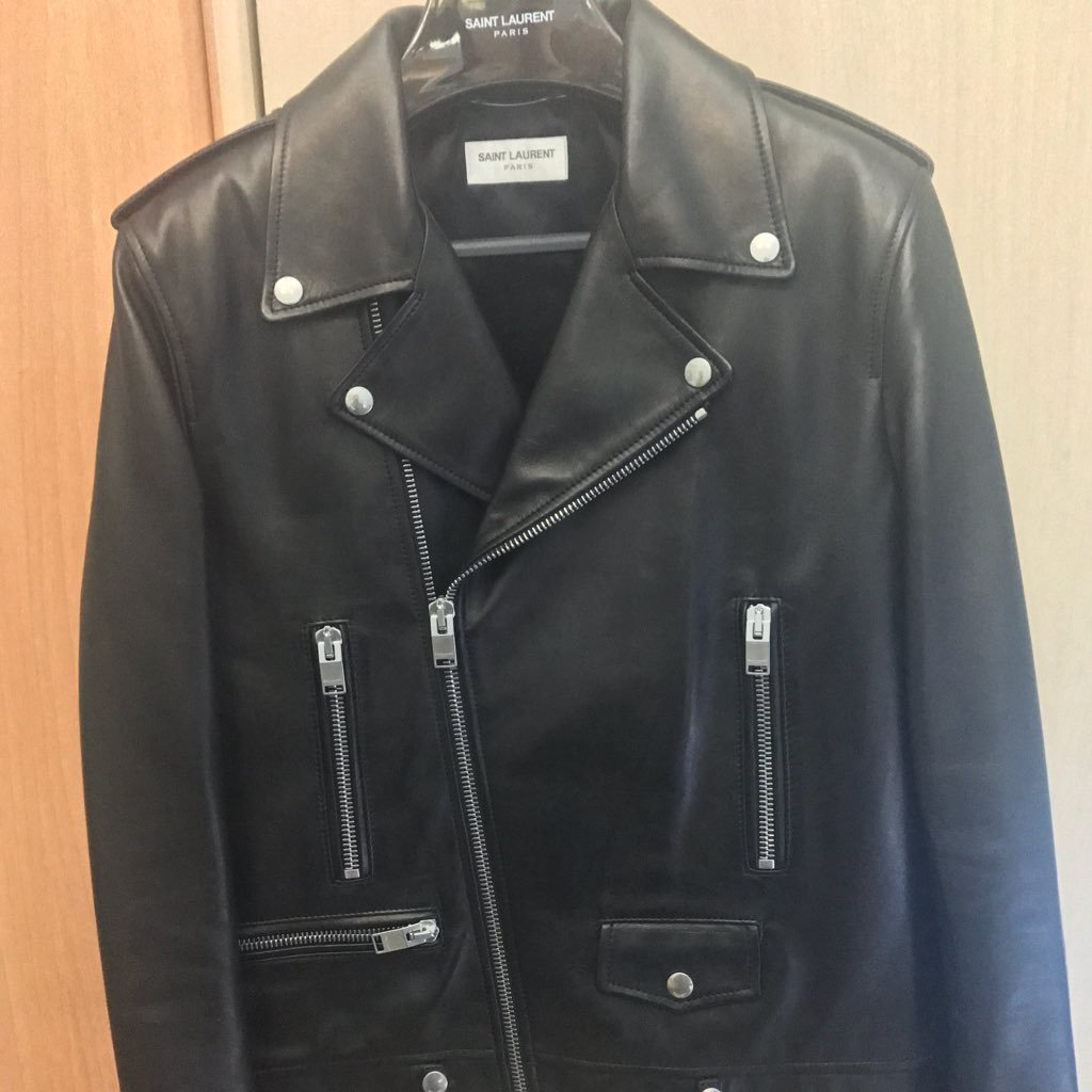 1rian's profile picture. 