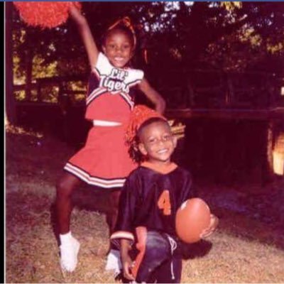 ScourtenDavis's profile picture. Wife of Victor Davis, we are the proud parents of Flight Attendant Sidney Scourten-Davis and U of H Safety Garrett Davis #1, #Birdieboo, #Nuckiedoodlebug,