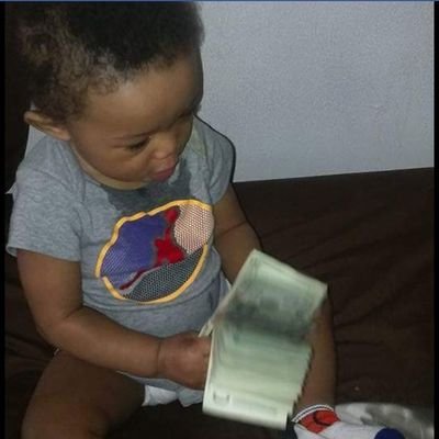 Tweets might be offensive to ham ass niggas and rat ass bitches besides that ima real ass nigga tryna get it #prgthemob #LLM #RIPGMA #LLT