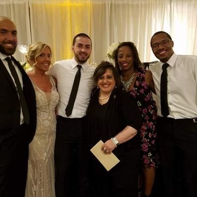 tjsmithpgh's profile picture. Pittsburgh proper
RMU alum