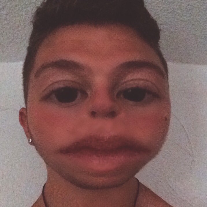 Raveau_Etienne's profile picture. Nous sommes forgés par nos erreurs.